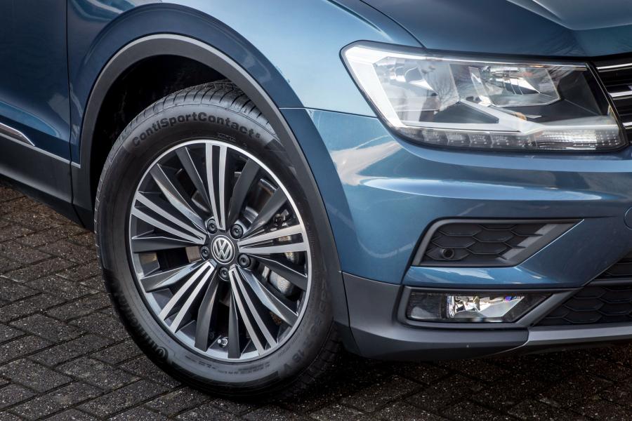Детали экстерьера Volkswagen Tiguan Allspace 2018 года  (UK) (фото 20 из 40)